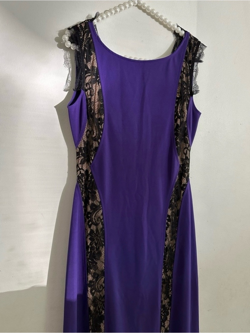 NEW| Fitted Purple Lace-Trim Maxi Dress - Picture 4 of 7